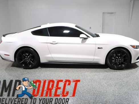 Used 2017 Ford Mustang GT Premium w/ Equipment Group 401A image 6