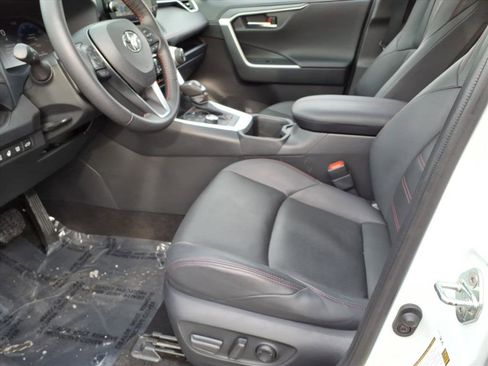 Certified 2024 Toyota RAV4 XSE image 15