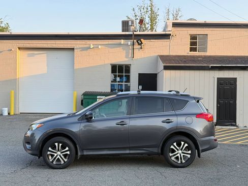Used 2014 Toyota RAV4 LE AWD/4WD image 12