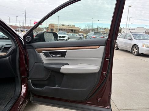 Used 2019 Honda CR-V Touring image 25