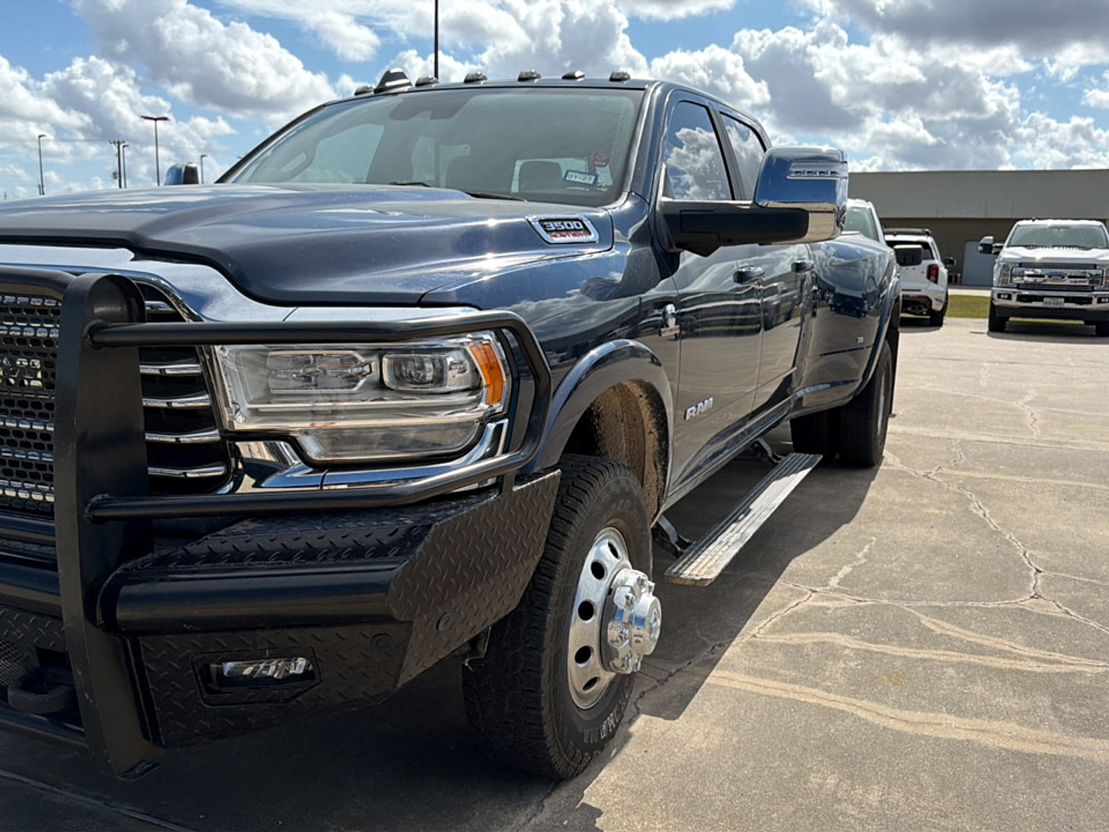 Used 2024 RAM 3500 Limited w/ Safety Group AWD/4WD image 3
