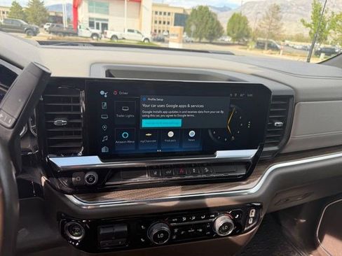 Used 2024 Chevrolet Silverado 3500 LT w/ Convenience Package image 13