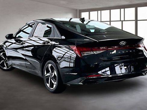 Used 2023 Hyundai Elantra Limited image 14