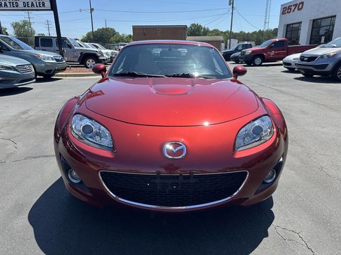 Used 2010 MAZDA MX-5 Miata Grand Touring w/ Premium Pkg RWD image 2