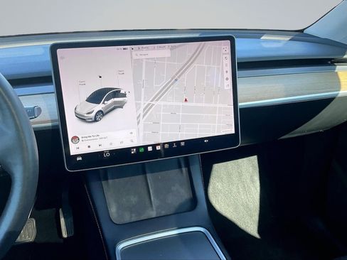 Used 2021 Tesla Model Y Long Range AWD/4WD image 6