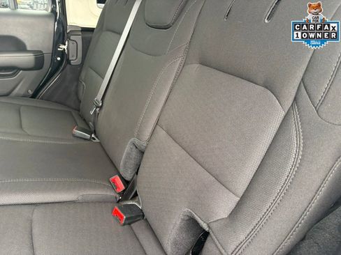 Used 2023 Jeep Wrangler Sahara w/ Cold Weather Group image 26