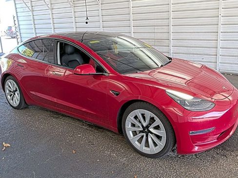 Used 2022 Tesla Model 3 Standard Range RWD image 4