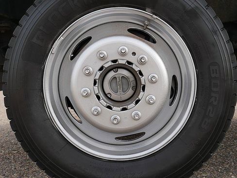 Used 2017 Ford F550 4x4 Crew Cab Super Duty image 55