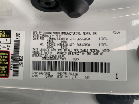 Used 2024 Toyota Tundra Limited image 37