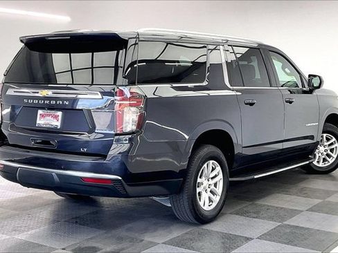 Used 2024 Chevrolet Suburban LT AWD/4WD image 13