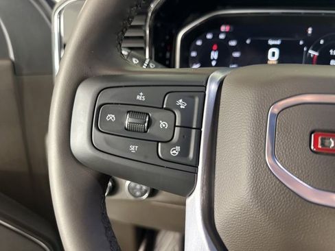 Used 2025 GMC Sierra 2500 SLT w/ SLT Premium Package image 12