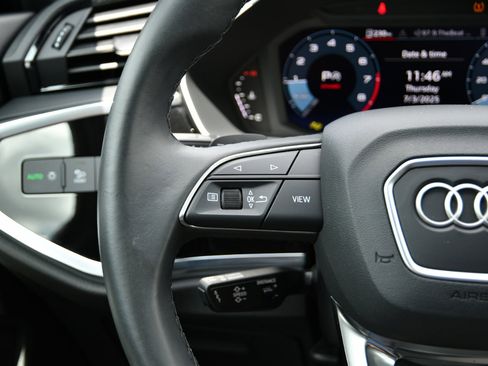 Used 2025 Audi Q3 2.0T Premium image 11