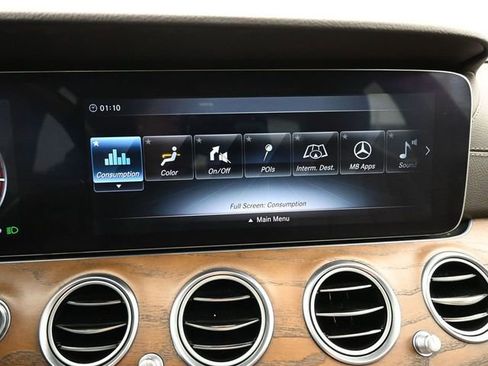 Used 2018 Mercedes-Benz E 300 4MATIC image 28