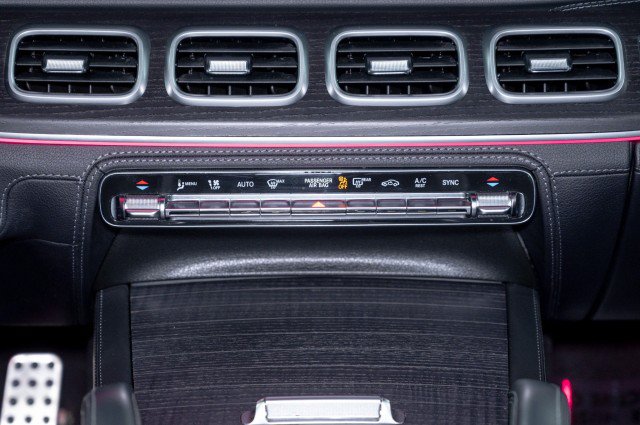 Used 2021 Mercedes-Benz GLS 580 4MATIC image 17