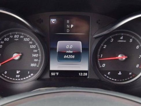 Used 2019 Mercedes-Benz GLC 300 4MATIC image 15