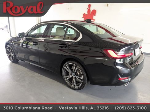 Used 2021 BMW 330i xDrive Sedan w/ Convenience Package AWD/4WD image 2