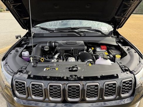 New 2026 Jeep Compass Latitude image 36