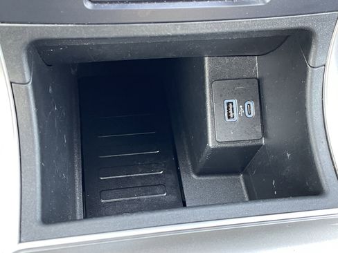 Used 2024 Ford Edge SEL w/ Convenience Package image 26