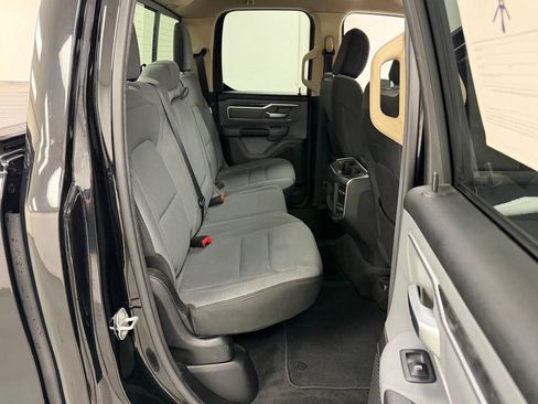 Used 2020 RAM 1500 Big Horn AWD/4WD image 13