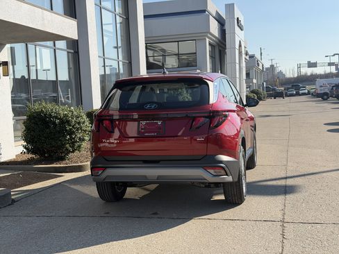 New 2026 Hyundai Tucson SE image 5