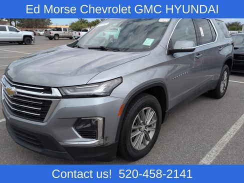 Used 2023 Chevrolet Traverse LT w/ LPO, Cargo Package AWD/4WD image 1