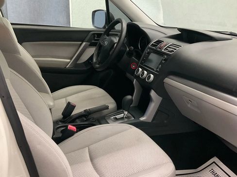 Used 2016 Subaru Forester 2.5i w/ Alloy Wheel Package image 11