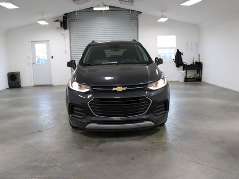 Used 2017 Chevrolet Trax LT image 4