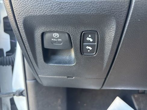 Used 2021 RAM 1500 Big Horn image 27