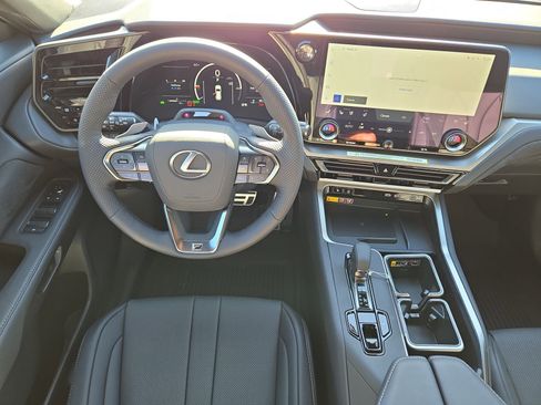 New 2026 Lexus TX 500h AWD image 14