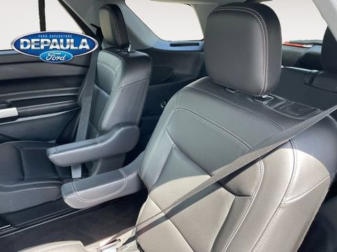 Used 2023 Ford Explorer XLT w/ Equipment Group 202A AWD/4WD image 17