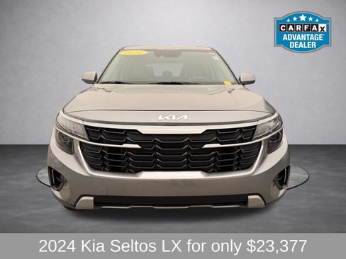 Used 2024 Kia Seltos LX AWD/4WD image 7