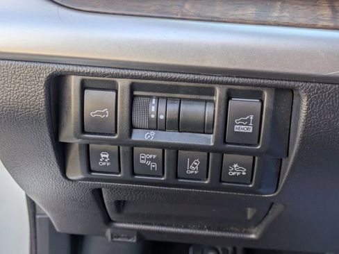 Used 2019 Subaru Outback 3.6R Limited image 23