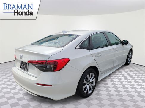 Used 2023 Honda Civic LX image 3