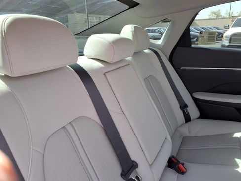 Certified 2025 Hyundai Sonata SEL image 9