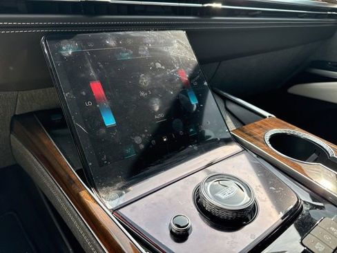 Used 2026 Cadillac Escalade Platinum Sport w/ LPO, ONYX Package AWD/4WD image 19