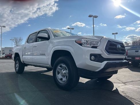 Used 2023 Toyota Tacoma SR5 image 3
