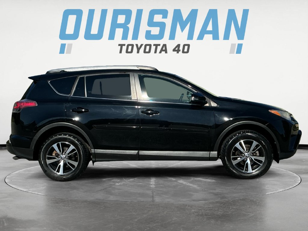 Used 2016 Toyota RAV4 XLE AWD/4WD image 8
