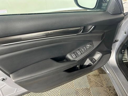 Used 2021 Honda Accord Sport image 8