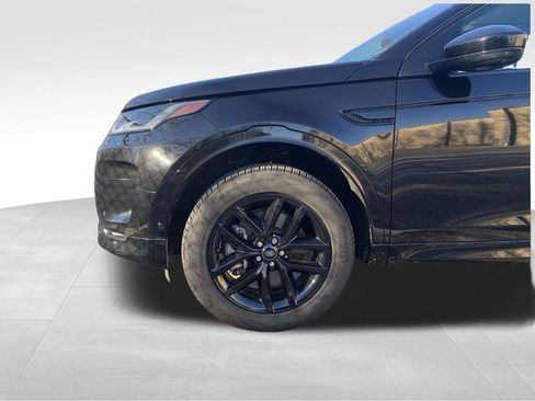 Certified 2025 Land Rover Discovery Sport S image 9