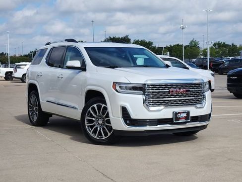 Used 2021 GMC Acadia Denali w/ Denali Technology Package FWD image 2