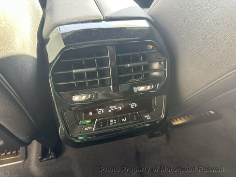 Used 2024 BMW iX xDrive50 w/ Premium Package AWD/4WD image 21