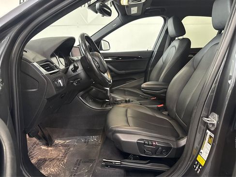 Used 2018 BMW X1 xDrive28i w/ Convenience Package AWD/4WD image 9