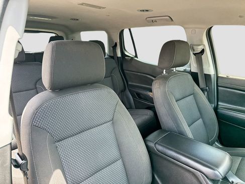 Used 2023 GMC Acadia SLE w/ Driver Convenience Package FWD image 24