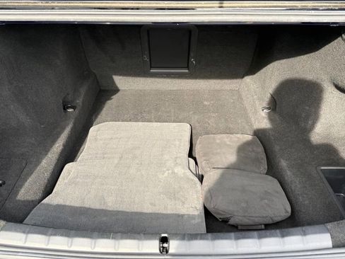 Used 2023 BMW 760i xDrive w/ Executive Package image 5