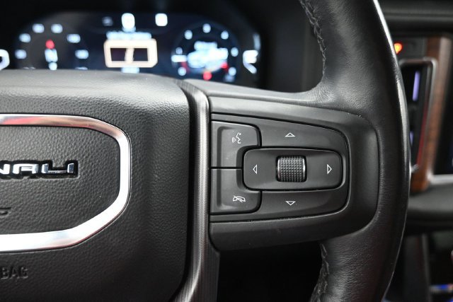 Used 2023 GMC Yukon Denali Ultimate AWD/4WD image 14