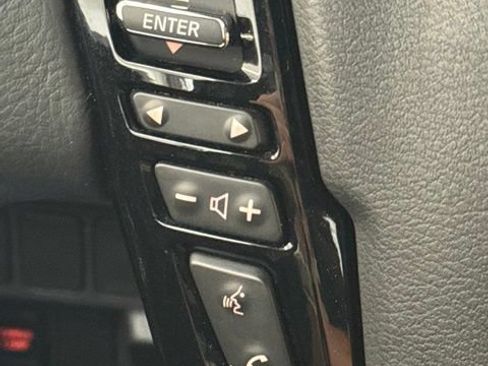 Certified 2024 Nissan Frontier Pro-X RWD image 3