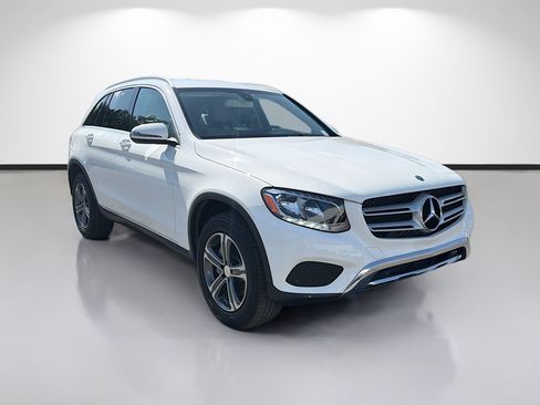 Used 2019 Mercedes-Benz GLC 300 image 1