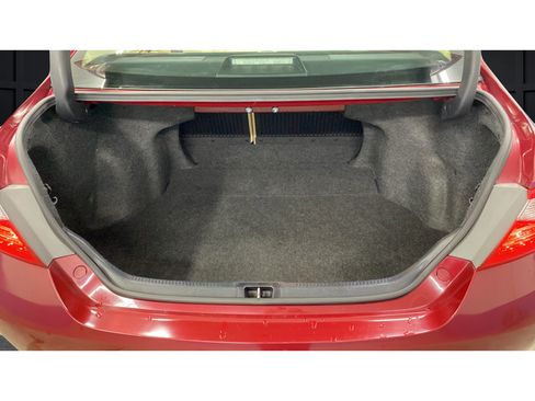 Used 2016 Toyota Camry LE FWD image 25