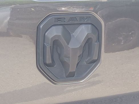 Used 2021 RAM 1500 Laramie w/ Sport Appearance Package AWD/4WD image 12