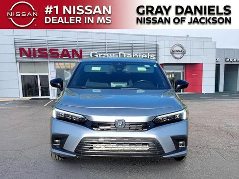 Used 2022 Honda Civic Sport image 2